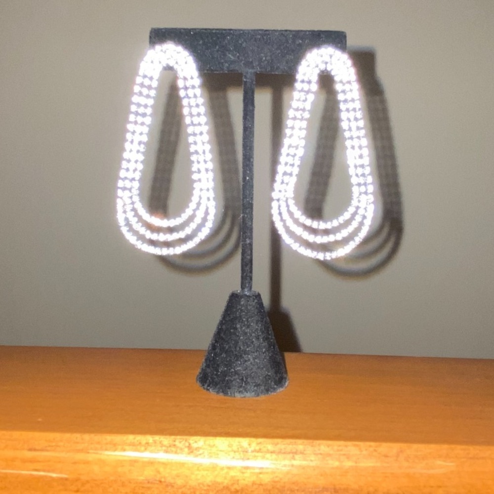 Earrings Sparkling  Crystal Gold tone Drop